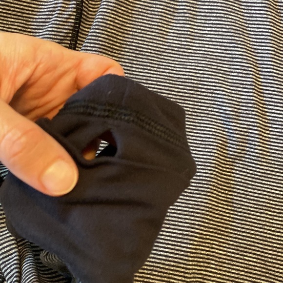 Lululemon Think Fast hoodie, striped RARE - Picture 4 of 9